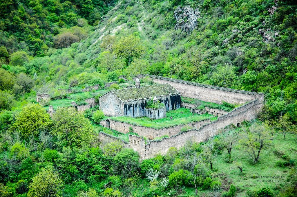 Camping In Tatev Hotel Exterior foto