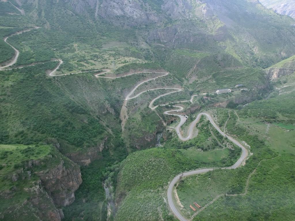 Camping In Tatev Hotel Exterior foto